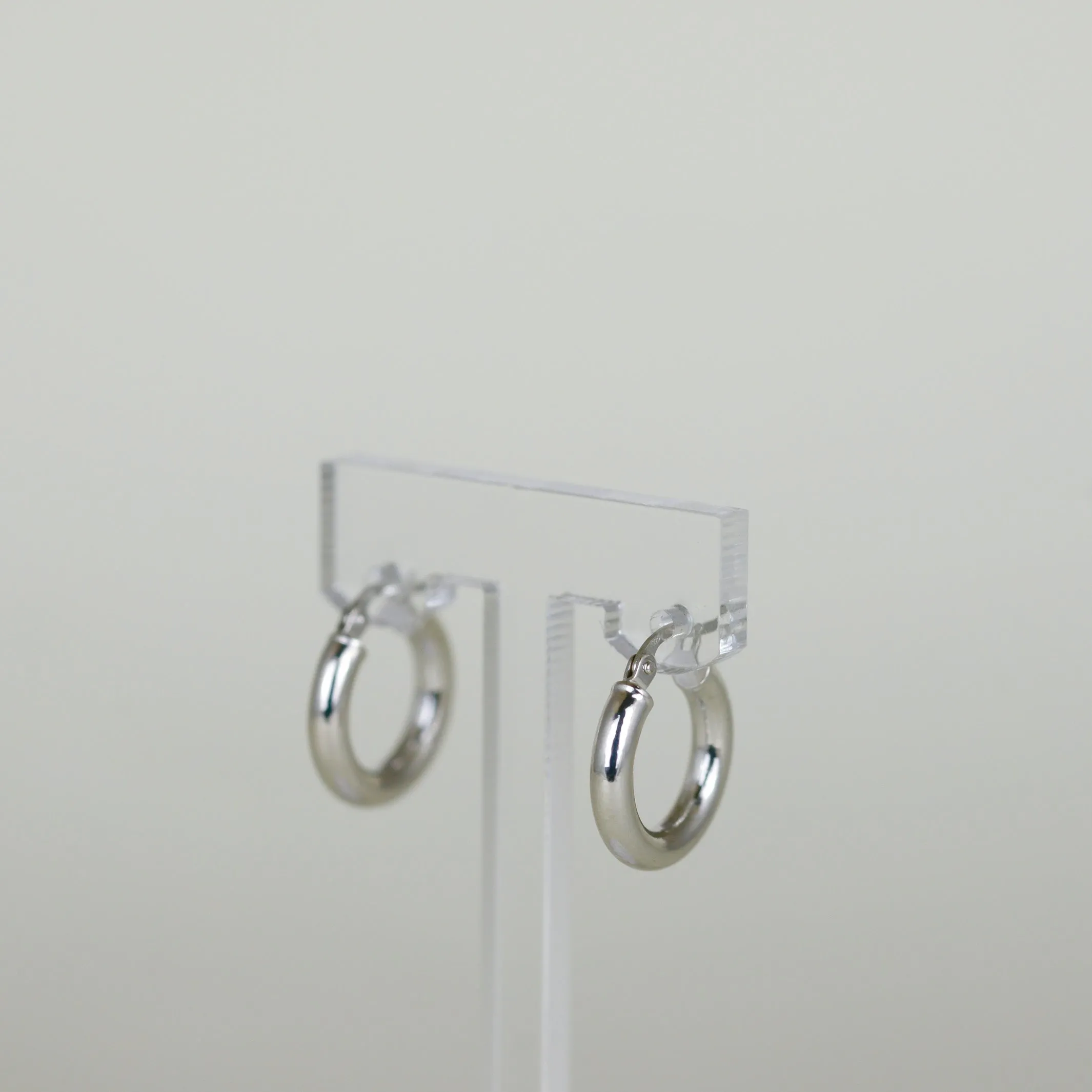 9ct White Gold Small 15mm Hoop Earrings