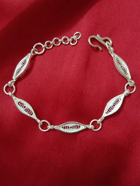 Aankhen Silver Bracelet