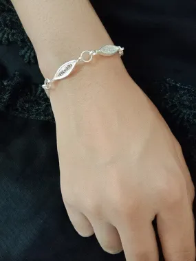 Aankhen Silver Bracelet