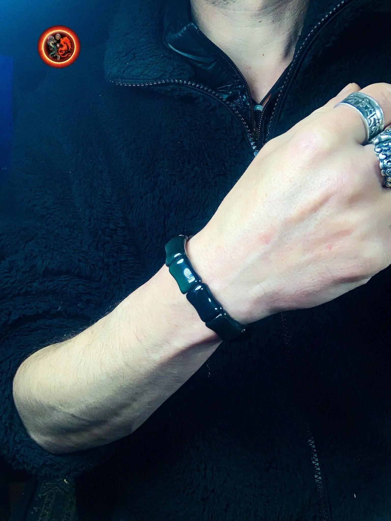bracelet en obsidienne oeil celeste d'excellente qualité. taille bambou 15 sur 13 sur 9mm. Originaire du Mexique, naturelle et expertisée.