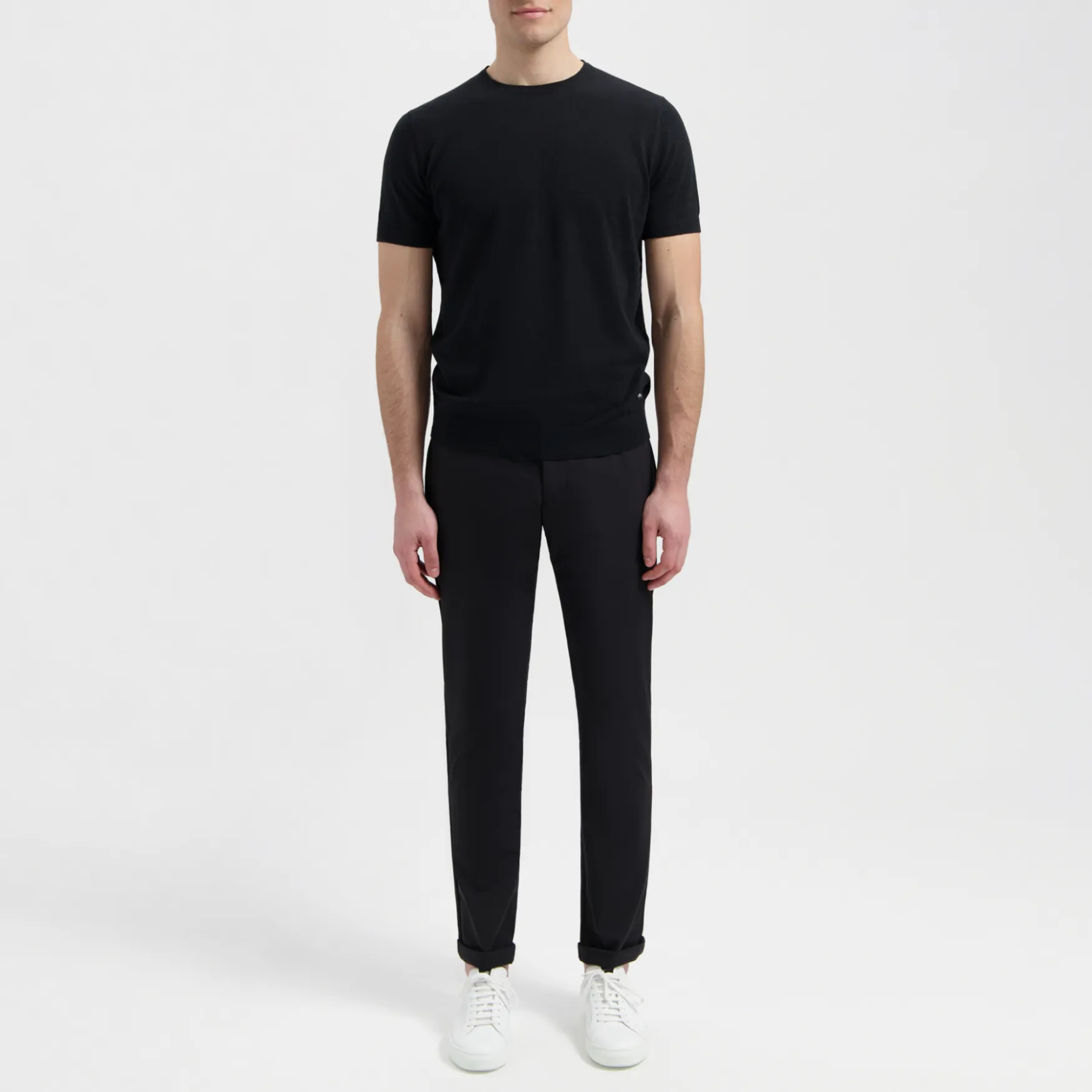 BRETT | Pure Black