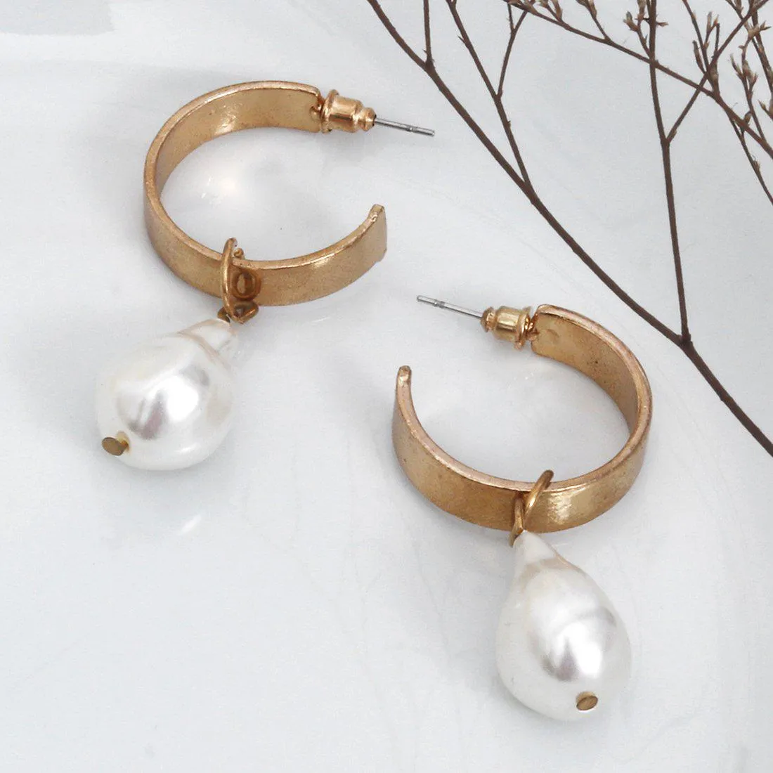 CHUNKY PEARL CHARM STATEMENT OPEN HOOP EARRINGS