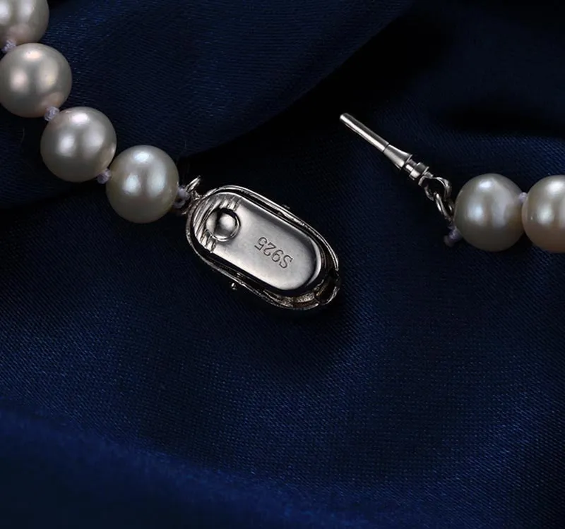 Elegant Women Top Pearl Necklace