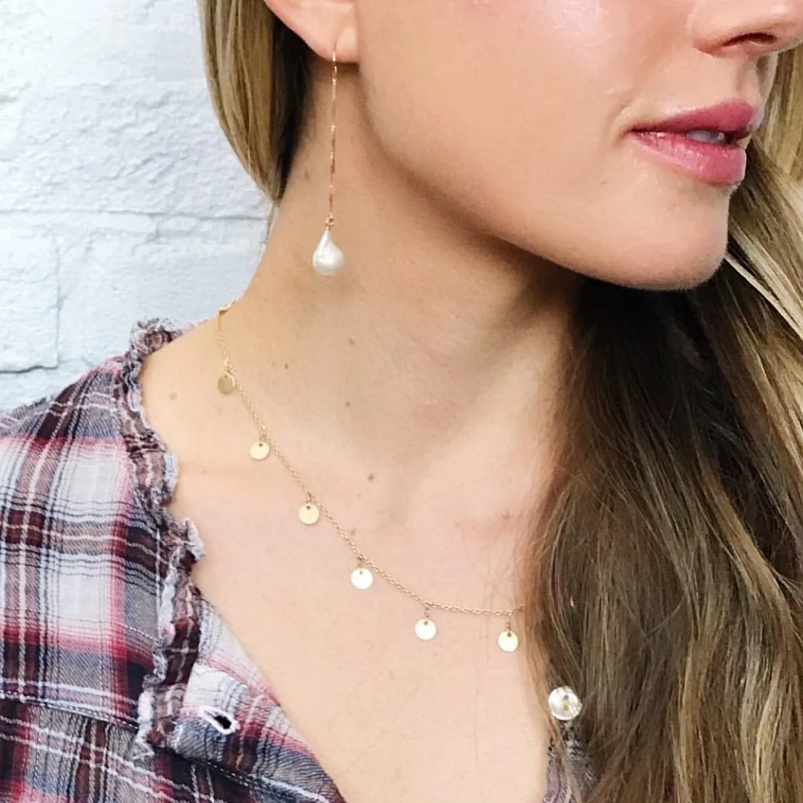 Gold Kiri Threader Pearls Earring