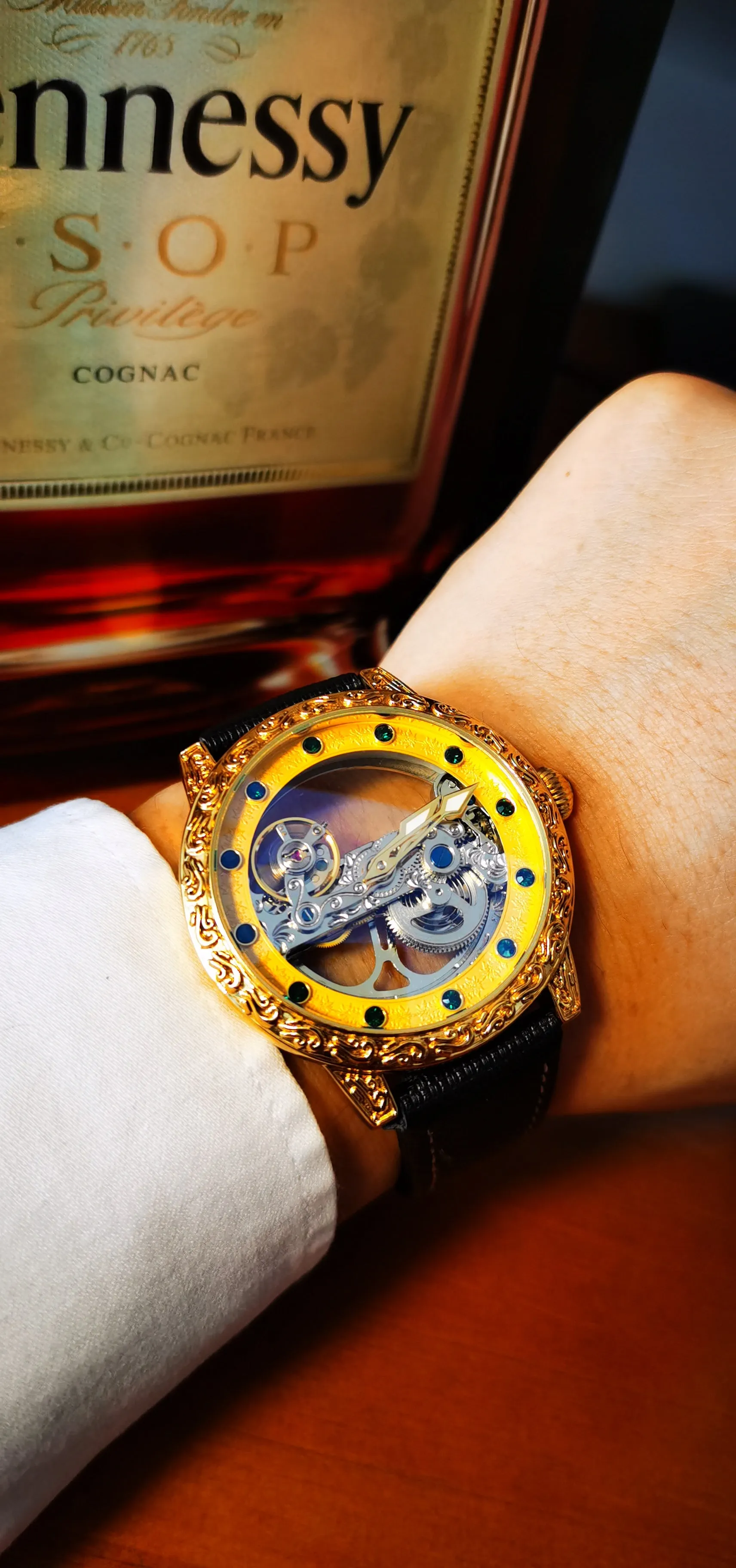 Golden Bridge Skeleton Automatic Mechanical Watch Engraved Case Luxury Green Diamond Luminous Hands Forsining Winding Watches for Men
