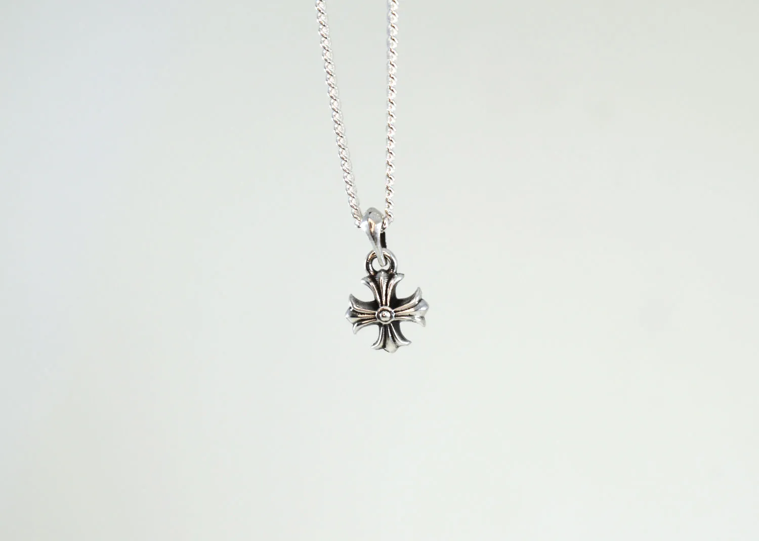 Gothic Crosslet Charm (Small)
