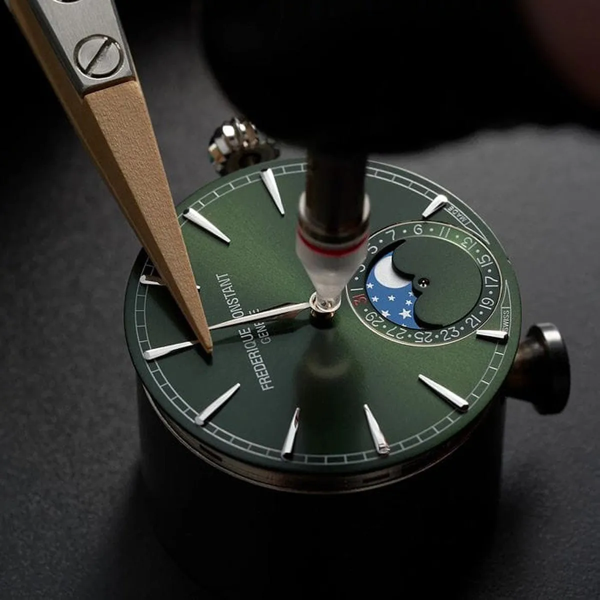 Manufacture Classic Moonphase Date Watch- FC-716GR3H6