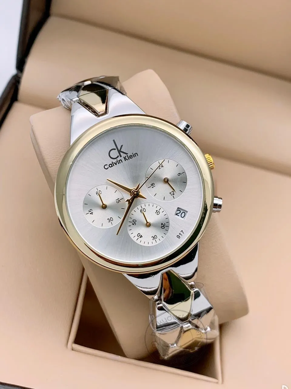 Multi Color Women's Chronographs Date Watch For Girl or Woman CK-15 Silver Dial Metal Strap- Gift