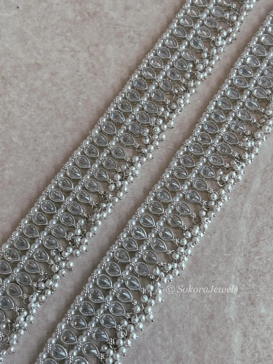Priya Silver Anklets