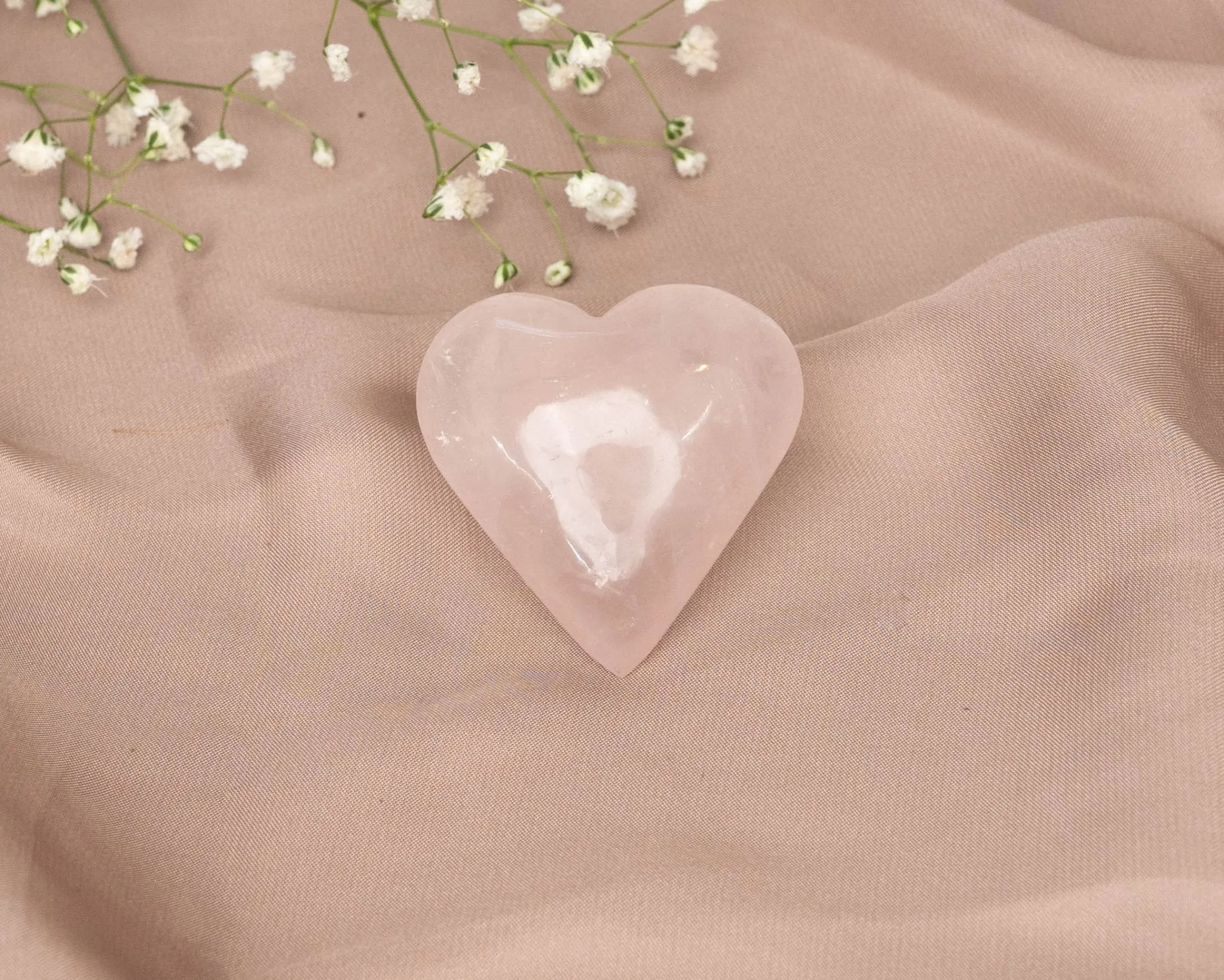 Rose Quartz Heart 33.1g