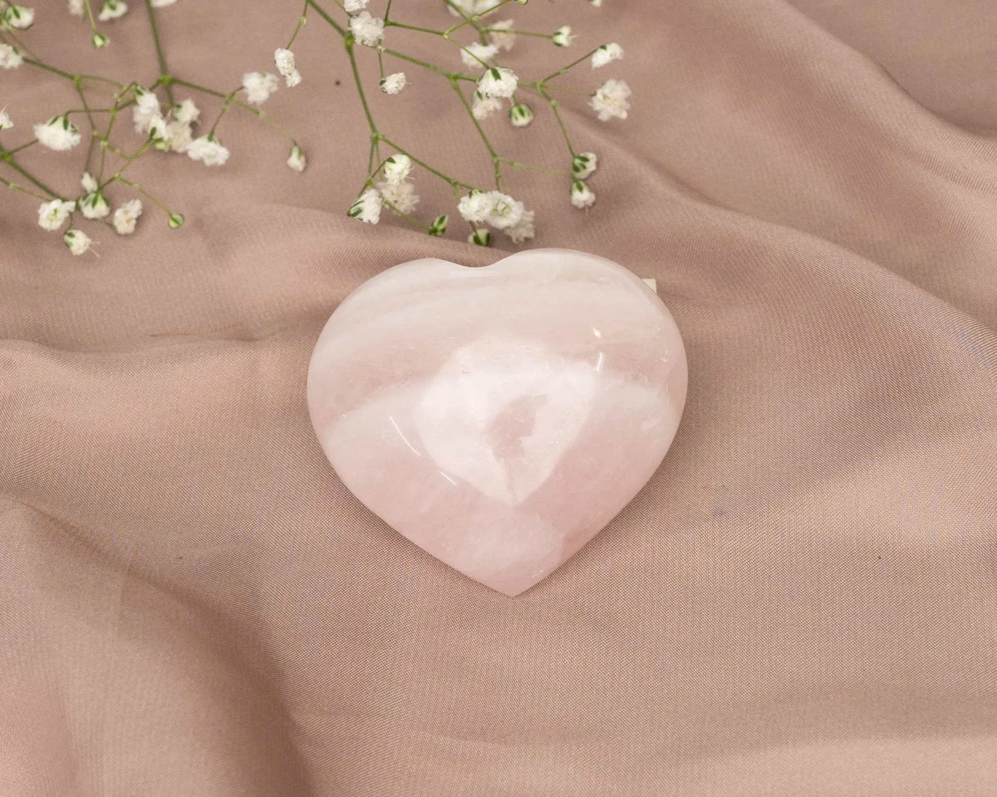 Rose Quartz Heart 66.6g