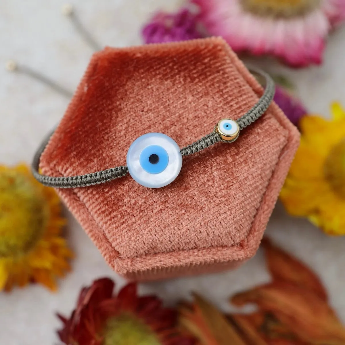Round Shell Evil Eye Macrame Bracelet