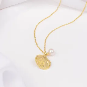 Seashell Gold Necklace