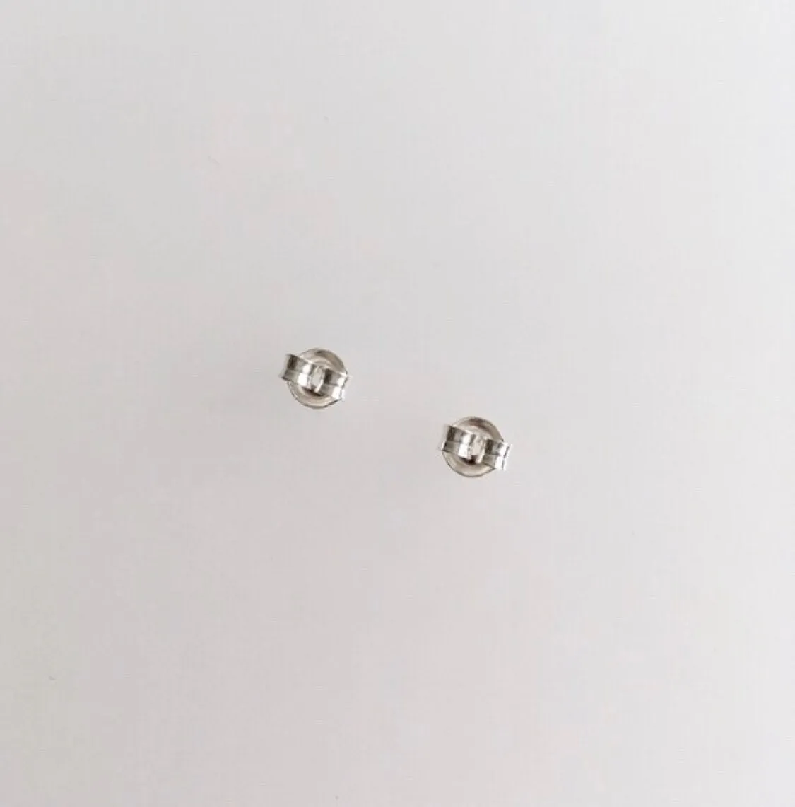 Unique minimalist earrings I Silver Lobe Earrings I Unique gold earrings I Stud earring